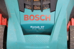 Gräsklippare, "Rotak 37", Bosch, med laddare, Powakaddy.