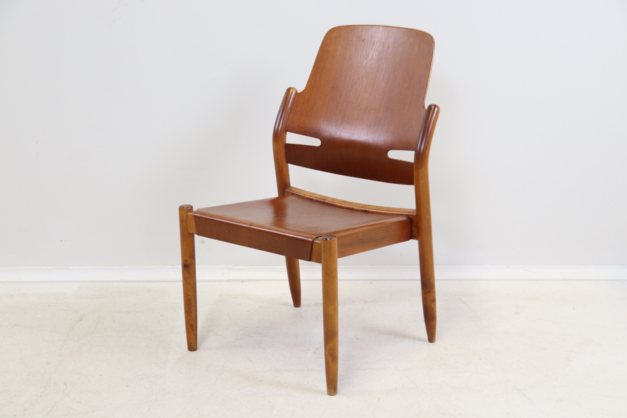 Gunnar Eklöf, stol, mahogny och björk, modell 804/3B Åkerblom, omkring 1950.