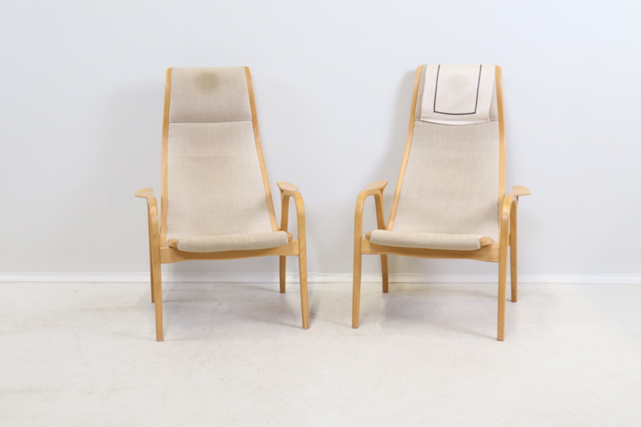 Fåtöljer, 2 st, bok/textil, "Lamino", Yngve Ekström.