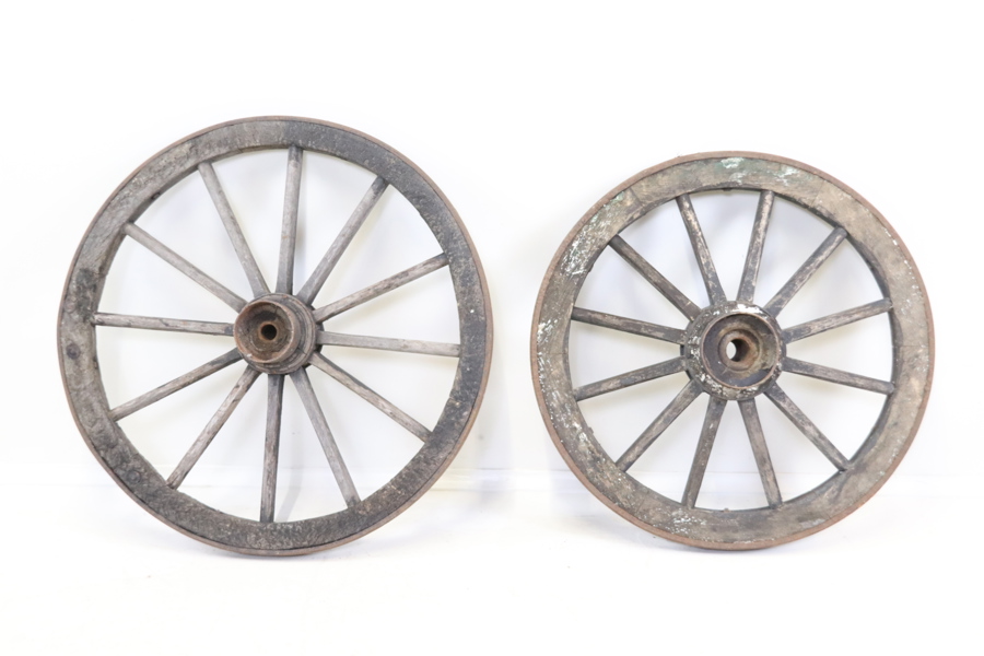 Vagnshjul, 2 st, trä/smide.