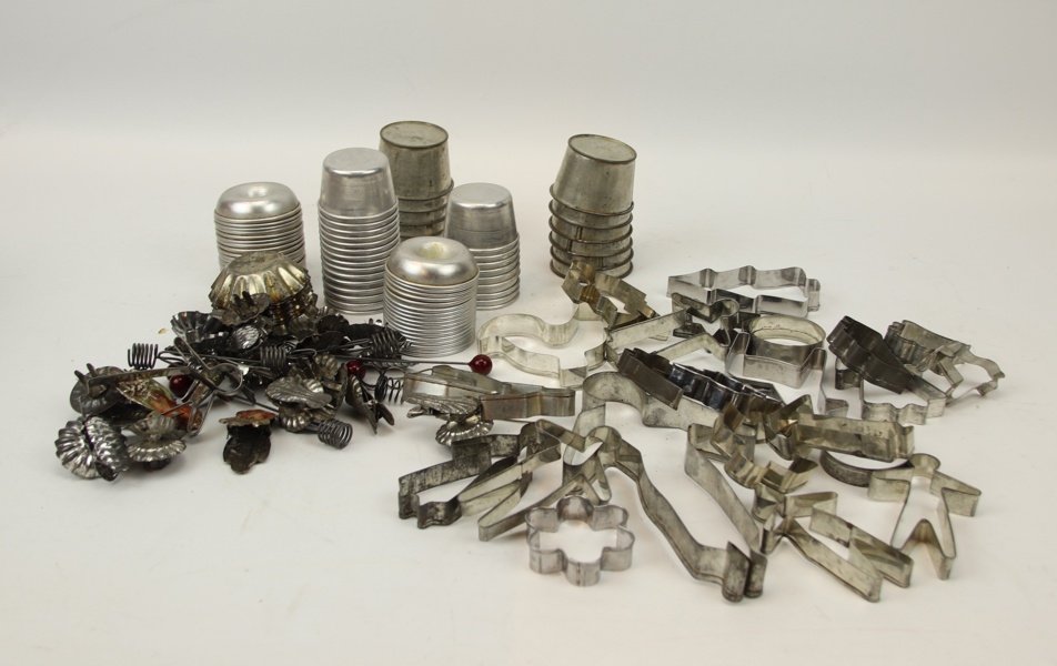 Kakformar m.m, ett parti, metall, 1900-tal.