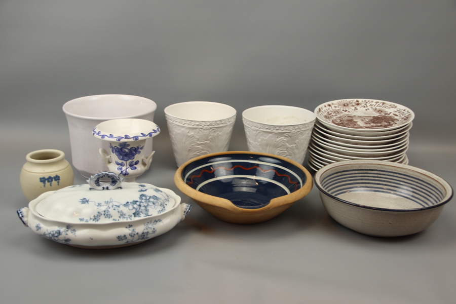 Diverse keramik och porslin, 22 delar, bl. a Gustavsberg.