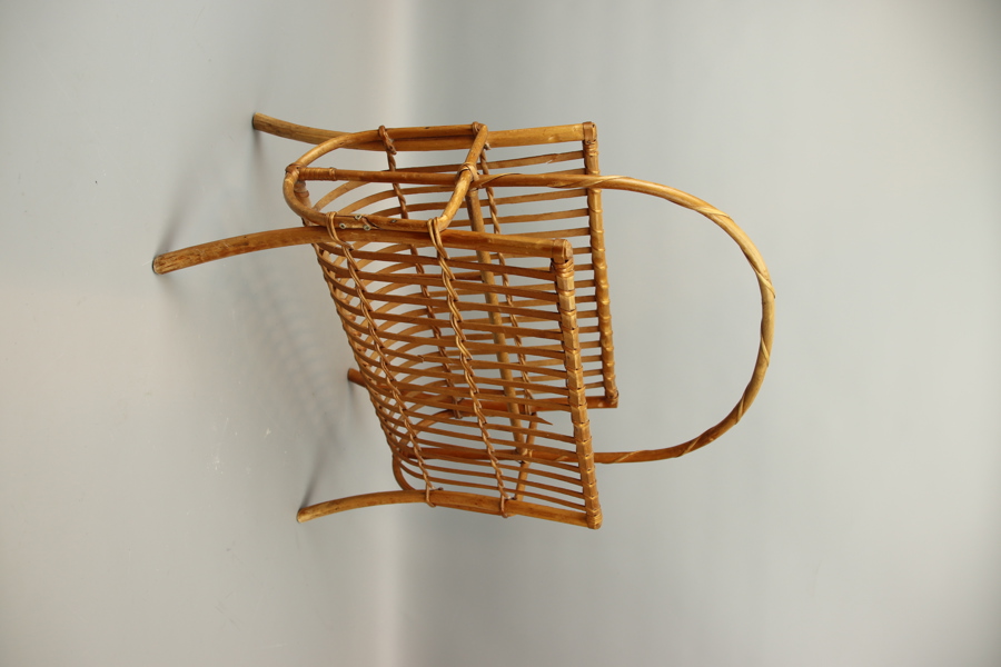 Tidningskorg, rotting, 1900-talets mitt.