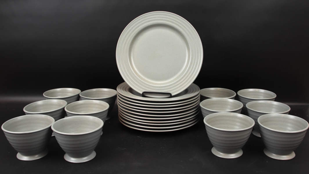 Mattallrikar och skålar, 24 delar, stengods, Vista Alegre, Portugal.