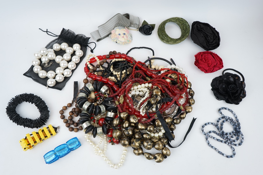 Bijouterier, ett parti.