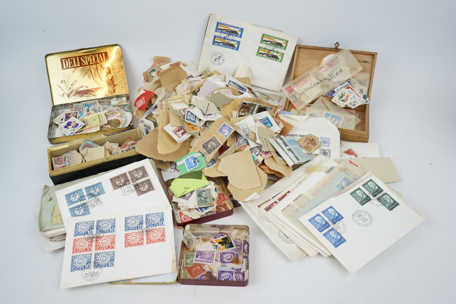 Frimärken, ett parti.