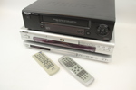 DVD- och VHS-spelare, 2+1 st, bl.a JVC och Philips.