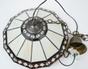 Taklampa, tiffanystil, glas/metall.
