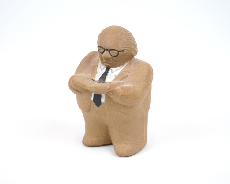 Lisa Larson, figurin/sparbössa, stengods, ''Gunnar Sträng'', Gustavsberg.