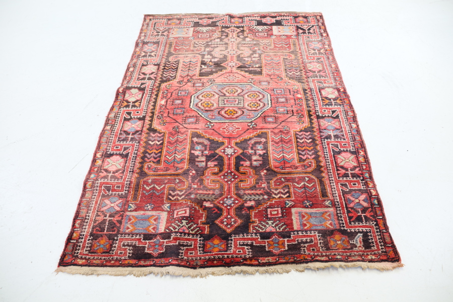 Matta, orientalisk, handknuten, ull.