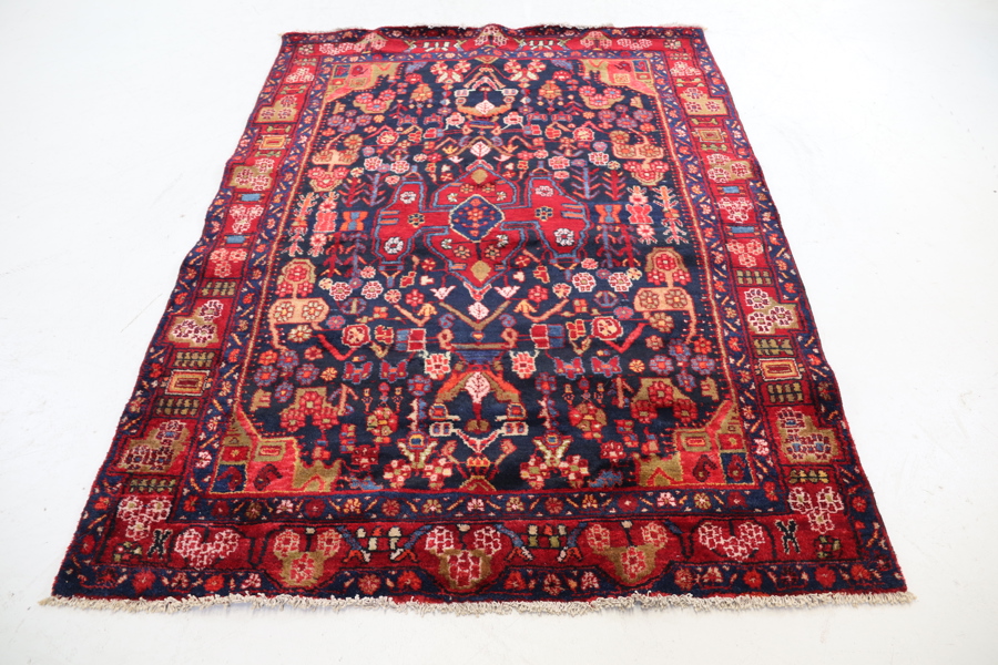 Matta, orientalisk, handknuten, ull.