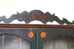 Vitrinskåp, bemålat trä/glas, allmoge, märkt 1890.