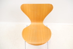 Arne Jacobsen, "Sjuan", stol, formpressad sits fanerad med ek, krom, Fritz Hansen, Danmark, 1971.
