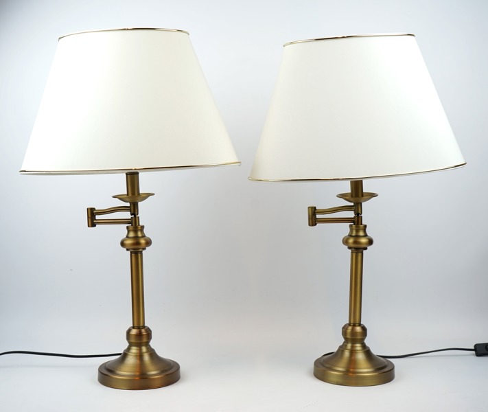Bordslampor, ett par, mässing, Kenwell.