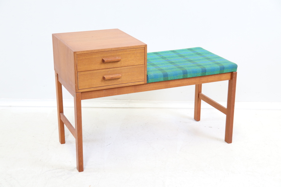 Hallmöbel, teak/textil, 1900-talets andra hälft.