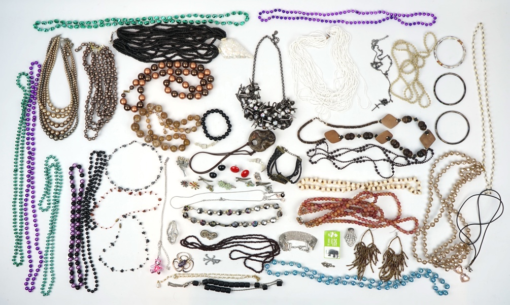 Bijouterier, ett parti.