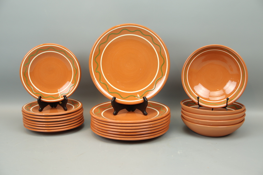 Tallrikar och skålar, 21 st, keramik, Klippans Keramik.