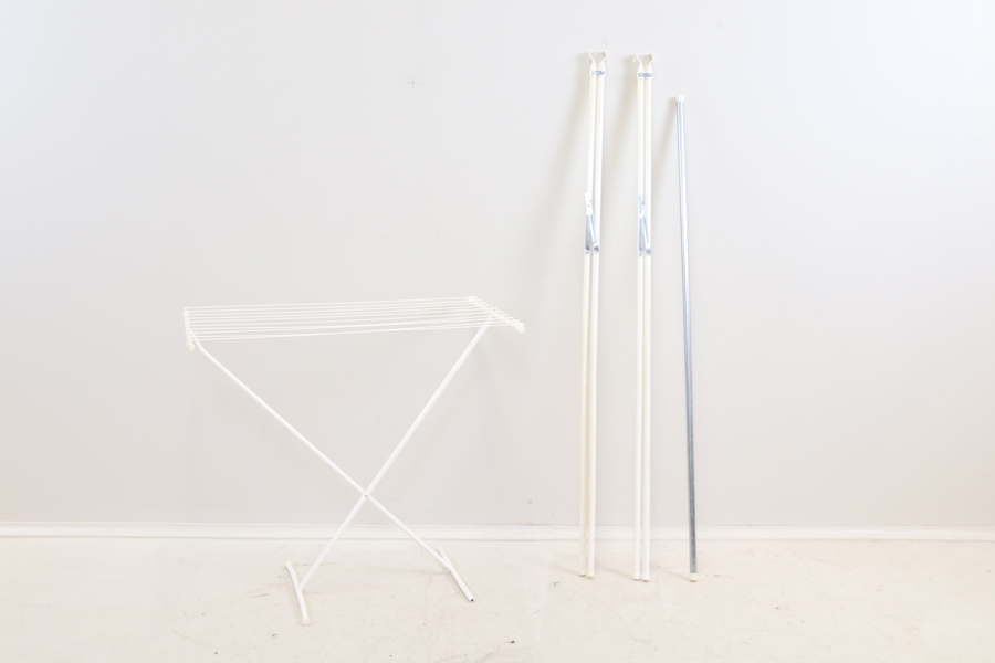 Torkställningar, 2 st, metall.