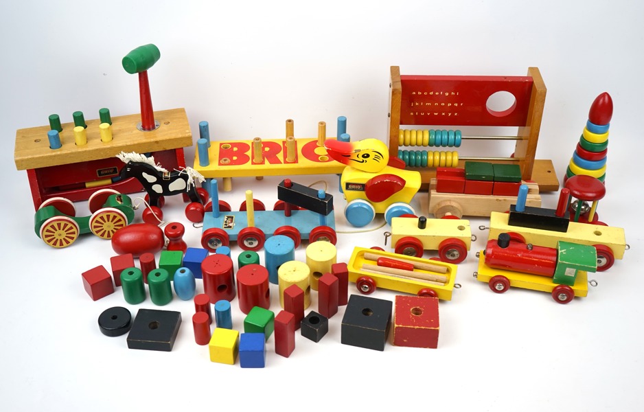 Leksaker, ett parti, trä, bl.a Brio.