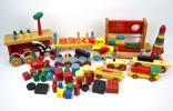 Leksaker, ett parti, trä, bl.a Brio.