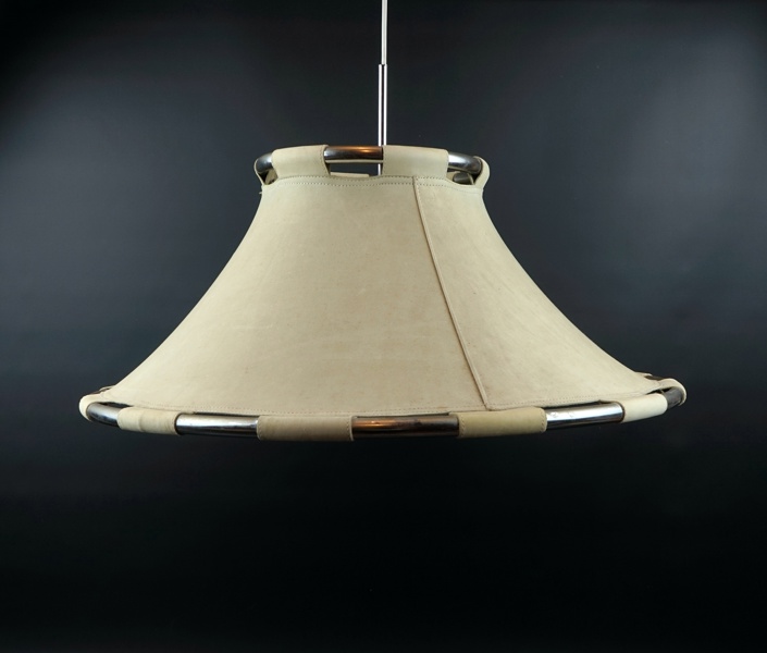 Anna Ehrner, taklampa, textil/metall, ''Anna '', Ateljé Lyktan, Åhus.