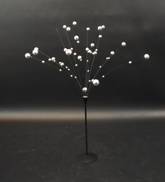 Laurids Lønborg, bordsdekoration, "Champagnebrus", Danmark, 1900-talets andra hälft.