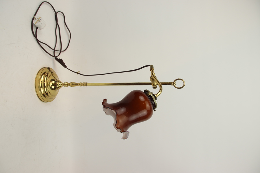 Christopher Wray, bordslampa, mässing/glas, 1900-tal.