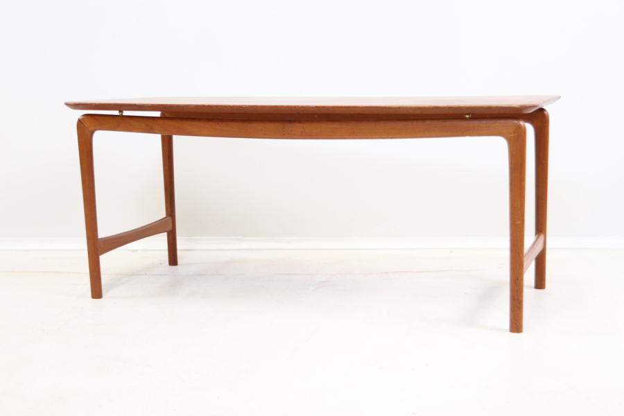 Peter Hvidt & Orla Mølgaard, soffbord, teak, France & Daverkosen, Danmark, 1950/60-tal.