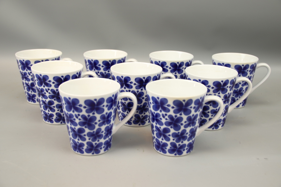 Marianne Westman, "Mon Amie", muggar, 9 st, porslin, Rörstrand.