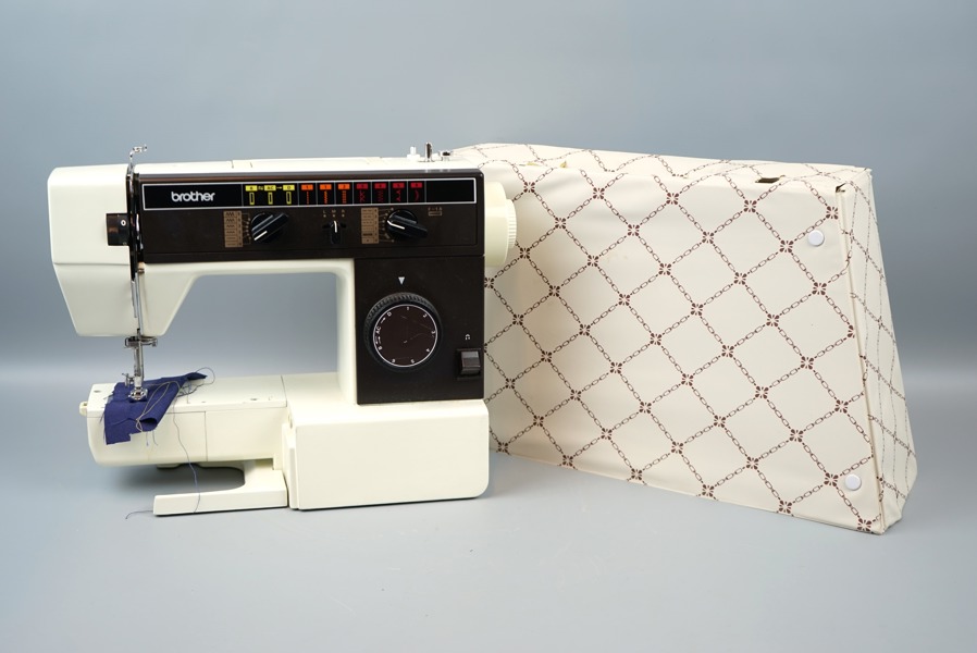 Symaskin, Brother VX 661S.