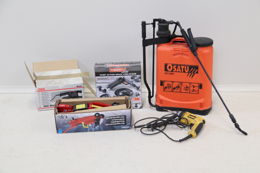 Verktyg m.m, ett parti, bl.a Osatu.