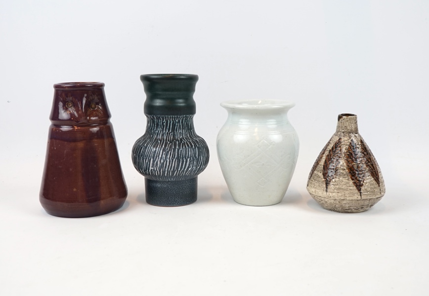 Vaser, 4 st, keramik, bl.a Rörstrand.