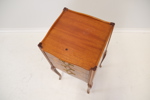 Lampbord, 3 lådor, trä, 1900-tal.