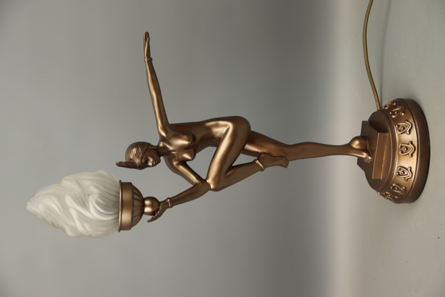 Bordslampa, konstmassa/glas, art deco-stil, samtida.