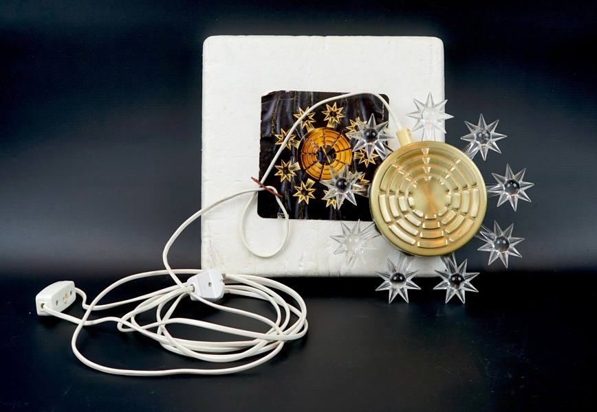 Kjell Blomberg, fönsterlampa/adventssjärna, metall/glas, Gullaskruf.
