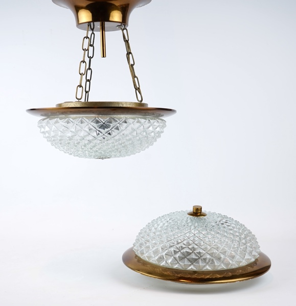 Taklampa och takplafond, mässing/glas.