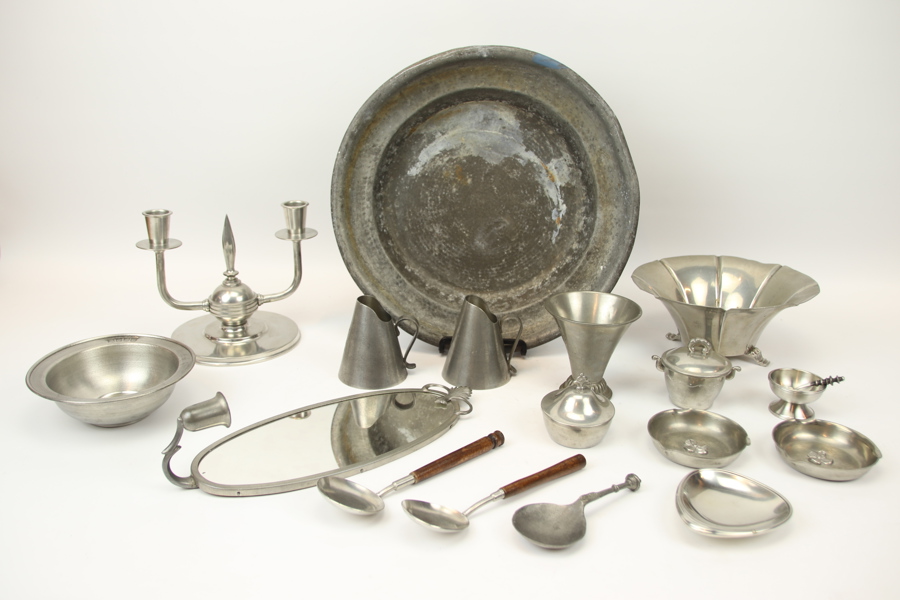 Tennföremål, ett parti.