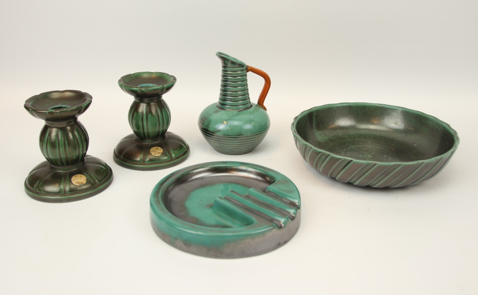Grön keramik, 5 delar, S:t Eriks Lervarufabrik/Upsala Ekeby.