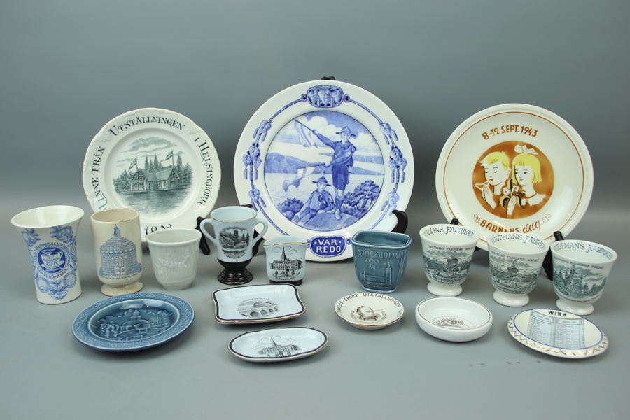 Minnestallrikar m.m, 18 delar, keramik, Rörstrand, Gustafsberg och Gefle.