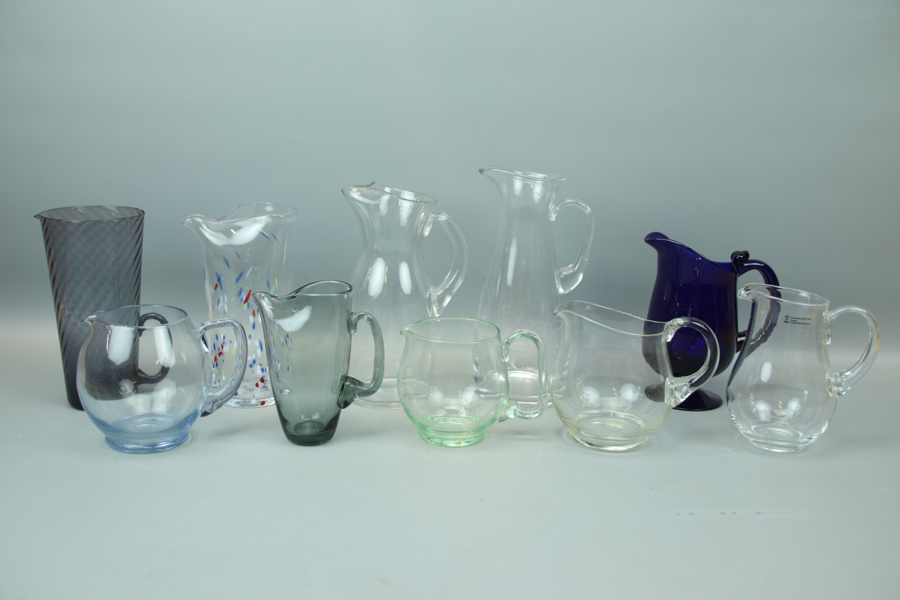 Kannor, 10 st, glas, bl.a Gullaskruf och Skånska Glasbruket.