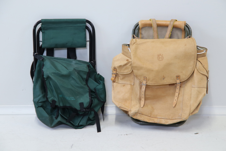 Ryggsäckar med tillhörande pall, 2 st, metal/textil/skinn, bl.a Husqvarna.