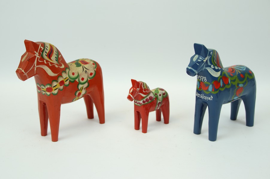 Dalahästar, 3 st, trä, Nils Olsson, Nusnäs.