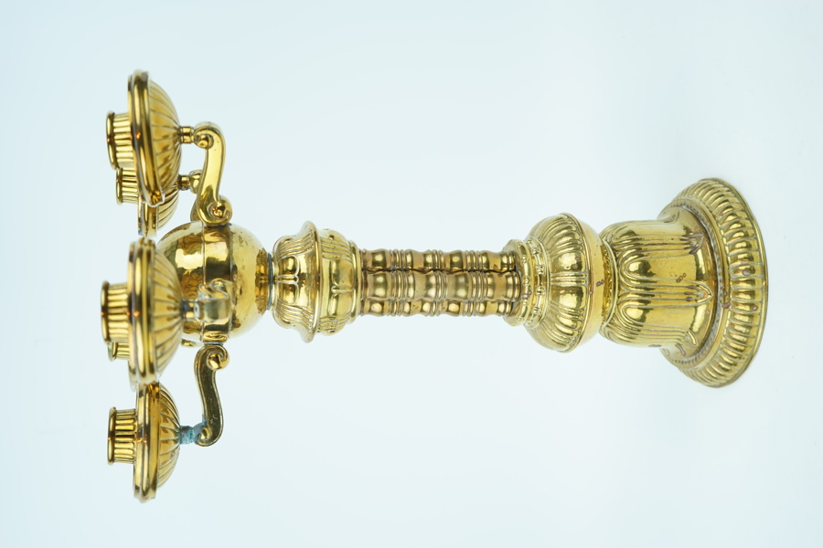 Kandelaber, mässing, för 5 ljus, Neue München, Kunstwerk stätten, Tyskland, 1900-talets början.