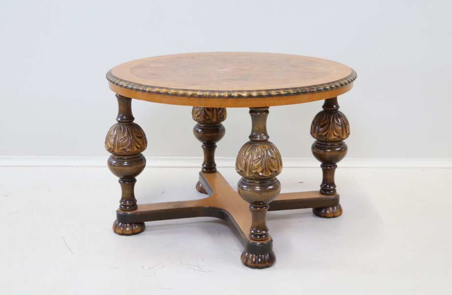 Soffbord, trä, 1900-talets första hälft.