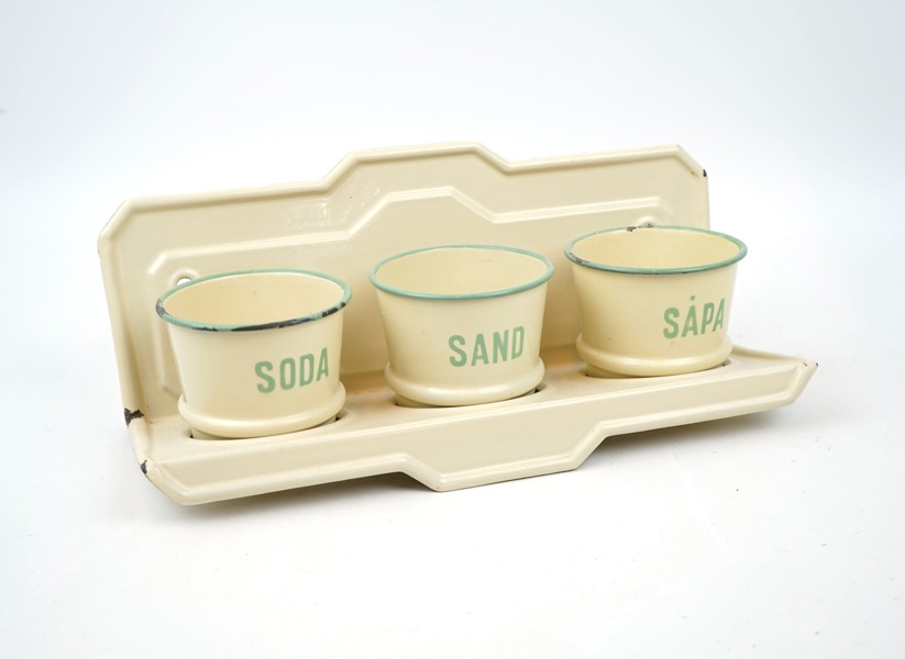 Väggställ, emalj, Kockums.