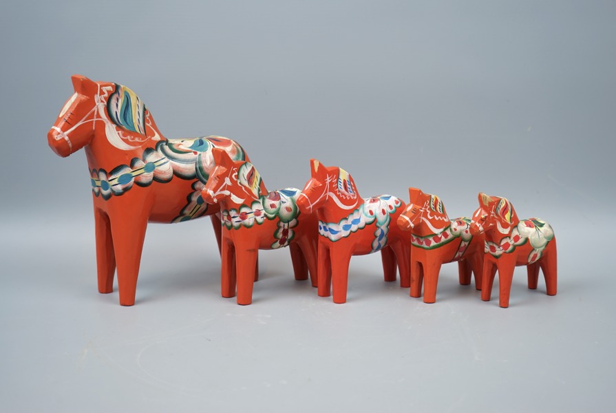 Dalahästar, 5 st, trä, Mora.