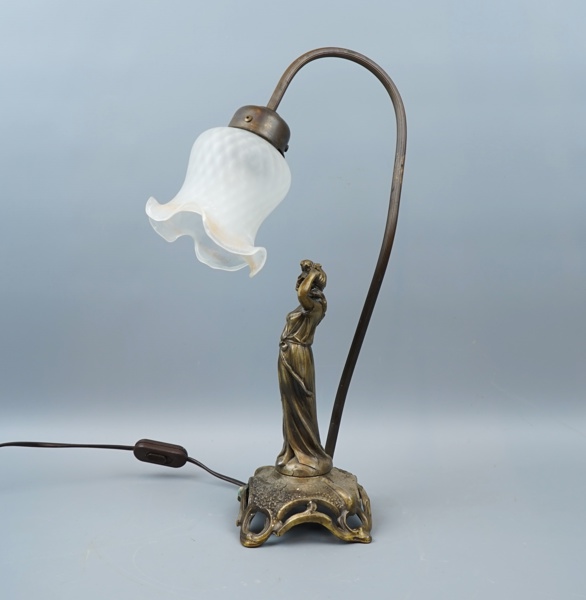 Bordslampa, mässing/glas.