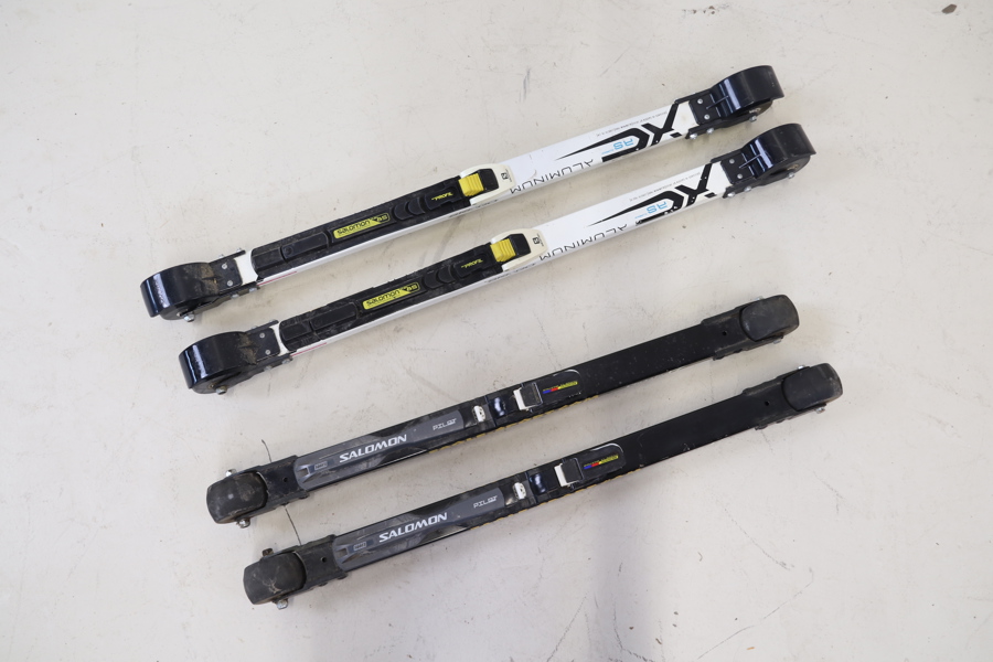 Rullskidor, 2 par, salomonbindningar, Skigo och Eagle Sport.