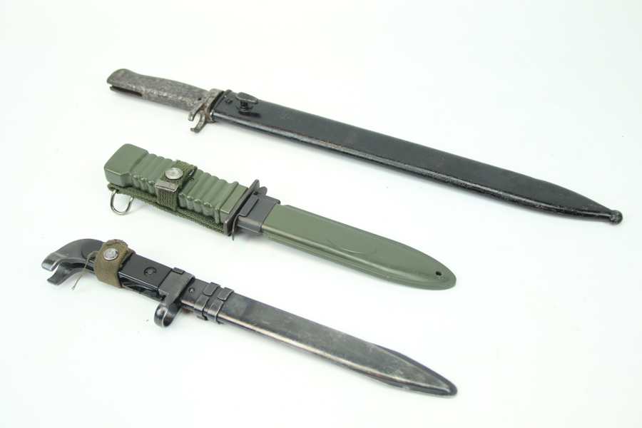 Bajonetter och kniv, 3 delar.