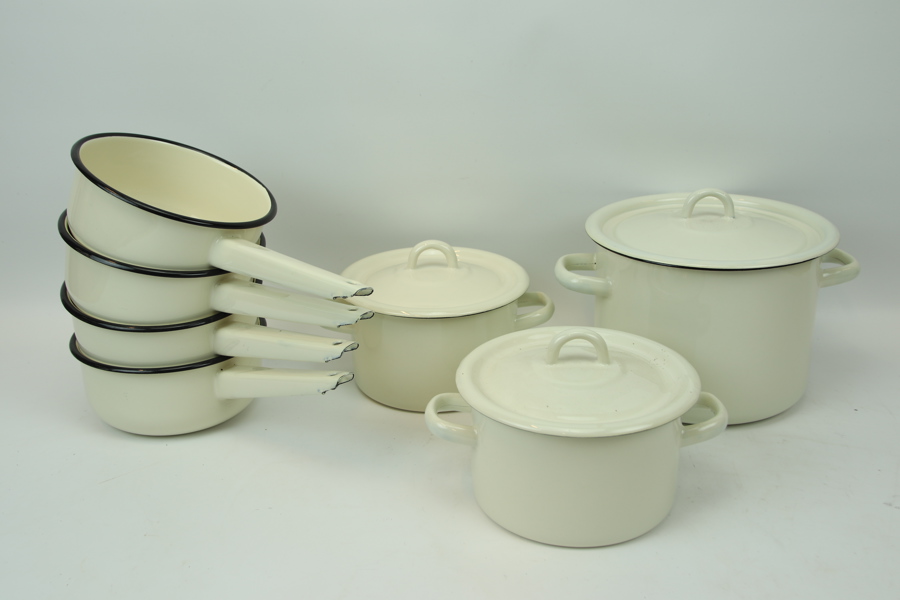 Kastruller, 7 st, emaljerade, Strömshaga.